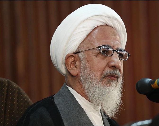 آیت‌الله جوادی آملی در دیدار مدیران حوزه هنری قم: هنرمندان عاطفه و ادب را به جامعه تزریق کنند/ نقش مهم هنر در تقویت وحدت