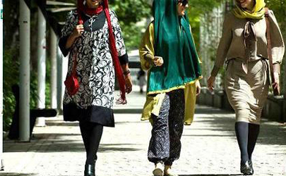 مانور کشف حجاب در خیابان‌های رامسر/ فضای شهر از بی‌قانونی‌ها مکدر شده