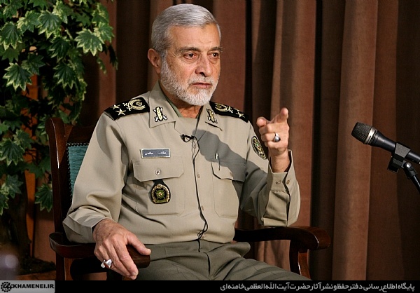 خاطراتی از حضور آیت‌الله خامنه‌ای در ارتش به روایت فرمانده کل ارتش جمهوری اسلامی ایران