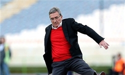 برانکو: بازیکنان پرسپولیس بدانند که غرور خطرناک است/ نیمکت‌نشینی کریمی و انصاری عجیب بود