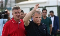 نقش آفرینی علی پروین در یک سریال نمایشی+عکس