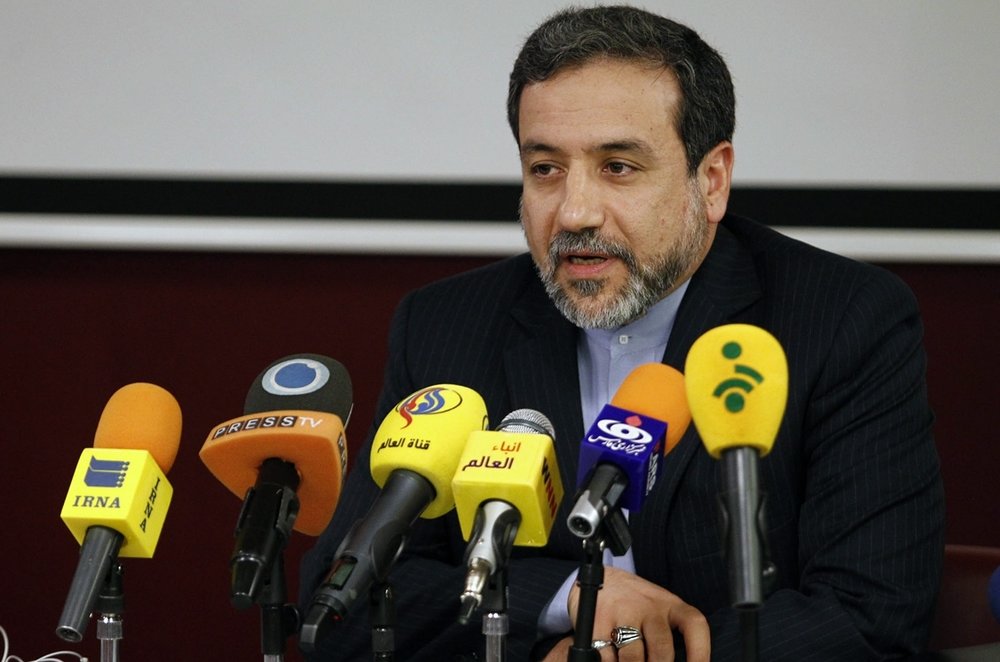 عراقچی: مذاکره با روس‌ها برای فروش ۴۰ تن آب سنگین/ انبار مازاد آب سنگین در عمان/قرار نیست برجام خصومت ما و آمریکا را برطرف کند