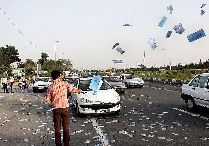 بیداد سرمایه‌سالاری در افراط تبلیغاتی دو حوزه انتخابیه مازندران/رفتن به مجلس به هر قیمت؟!