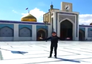 مداحی کودک سوری در حرم حضرت زینب (س) + فیلم
