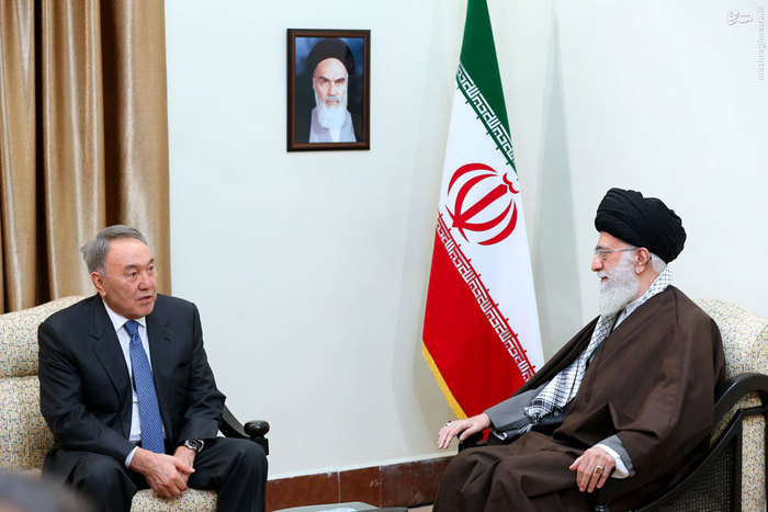 عکس/ دیدار رئیس جمهوری قزاقستان با رهبر انقلاب