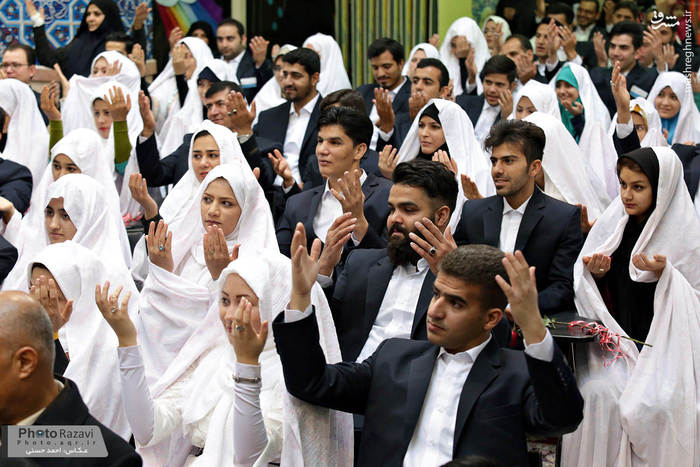 عکس/ جشن ازدواج ۵۵ زوج جوان در حرم مطهر رضوی