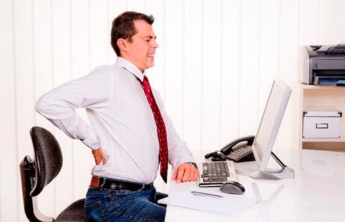 درد خود را پنهان نکنید/ افرادی که درد دارند به کلینیک های درد مراجعه کنند