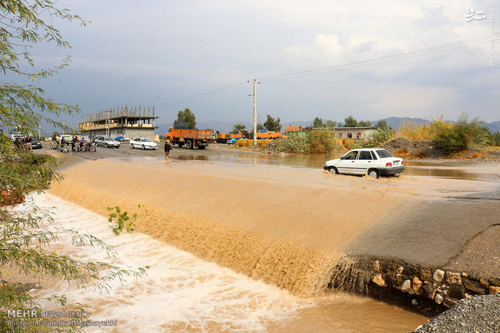 آبگرفتگی معابر عمومی در هشت بندی