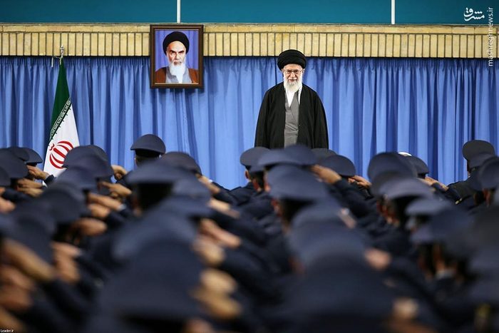 دیدار فرماندهان و کارکنان نیروی هوایی ارتش با رهبر انقلاب