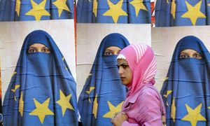 قانون ضدحجاب در اروپا مانند قانون ضداسلامی ترامپ است