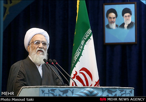 آیت‌الله موحدی کرمانی در خطبه‌های نماز جمعه تهران: برجام به عنوان یک تجربه بی‌اعتمادی به آمریکا را ثابت کرد/ دیپلمات‌های ما هم می‌گویند آمریکا به تعهداتش عمل نمی‌کند/ مسئولان برای بیکاری خانمان‌سوز کاری کنند