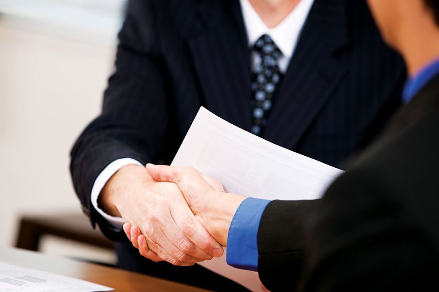 ۱۰ ترفند مذاکره و راه‌های مقابله با آن