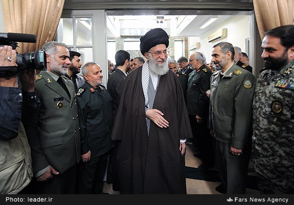 رهبر انقلاب در دیدار نوروزی فرماندهان ارشد نیروهای مسلح: تهاجم آمریکا به سوریه خطایی راهبردی است/ کمبودهای مالی نباید مانعی برای پیشرفت نظامی باشد