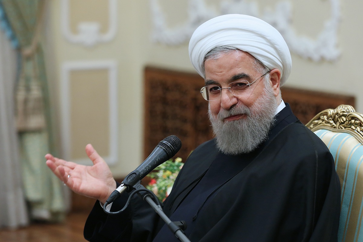 روحانی در دیدار نوروزی با مدیران دستگاه‌ها: حذف سایه تهدید و تحریم‌های ظالمانه علیه ایران در برجام تحقق یافت/ معکوس جلوه دادن حقایق و قطع امید مردم به صندوق های رأی، پایان مردمسالاری است