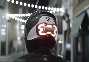 کلاه کاسکتی که از بروز تصادف جلوگیری می‌کند + فیلم