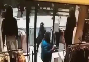 لحظه زیر گرفتن مردم با کامیون در استکهلم + فیلم