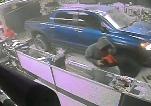 سرقت حرفه‌ای از فروشگاه اسلحه در فلوریدا + فیلم