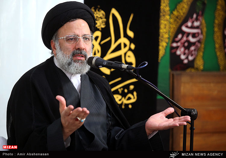 در نامه‌اى به رئیس سازمان صدا و سیما مطرح شد; اعتراض «رئیسی» به تبلیغ ویژه رسانه ملی برای «روحانی»/ رسانه ملی خود را به رعایت عدالت تبلیغاتی ملزم بداند