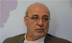 رئیس‌جمهور باید در مورد وزارت آقای زنگنه به عنوان یکی از متهمان قرارداد کرسنت در مناظره بعدی توضیح دهد