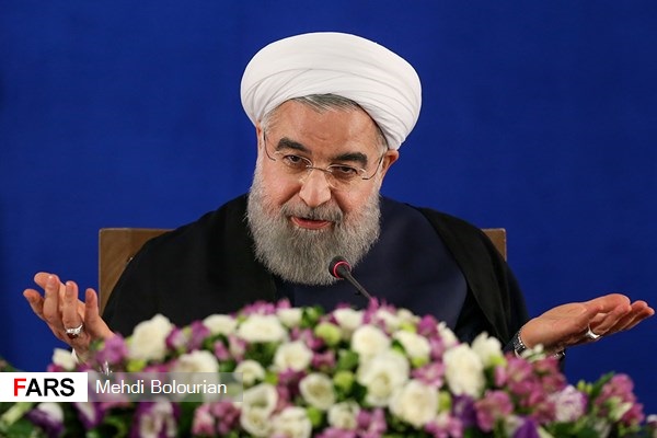 روحانی در نشست خبری: اجتماع نمایشی در عربستان سعودی هیچ ارزشی نداشت/ در همه بخش‌ها بجز مسکن از رکود خارج شده‌ایم/برای تست موشک‌هایمان منتظر اجازه آمریکایی‌ها نخواهیم بود/ برخی وزرا می‌گفتند سن ما مناسب کار نیست