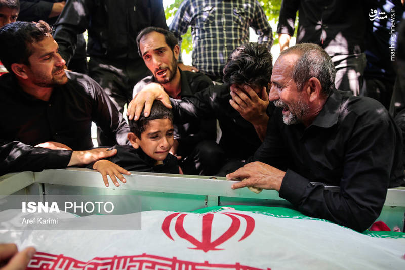 تصاویر دردناک تشییع پیکر سه معدنکار معدن زغال‌سنگ