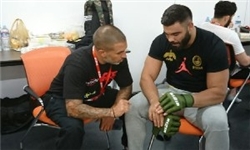 علی‌اکبری: می‌روم ژاپن تا یک فایت چشم نواز داشته باشم/ چند ماه است برای حریف آمریکایی کری می‌خوانیم