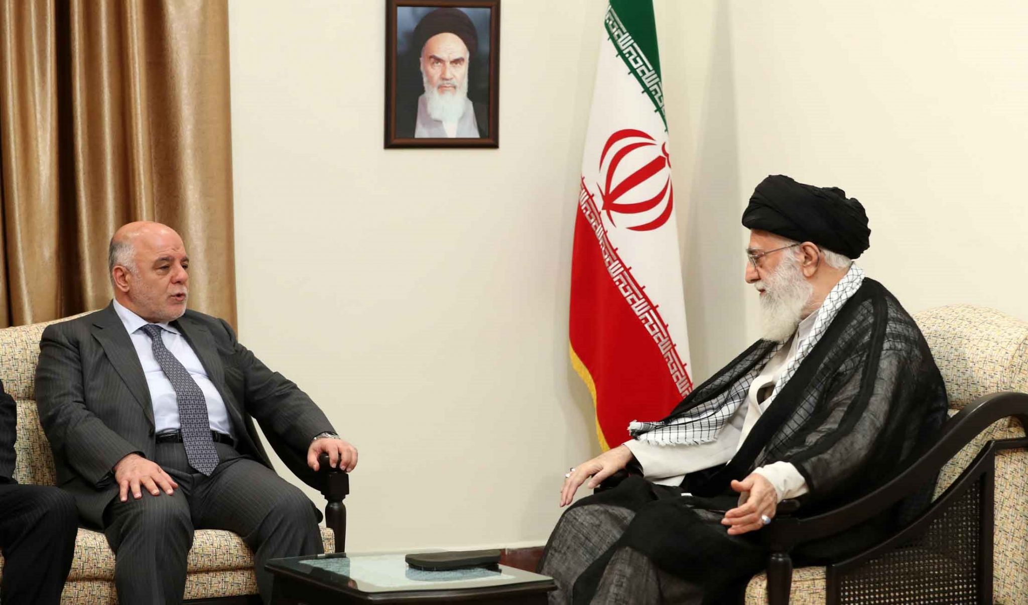 رهبر معظم انقلاب در دیدار نخست‌وزیر عراق: باید از ورود نیروهای آمریکایی به عراق جلوگیری کرد/ به آمریکا اعتماد نکنید