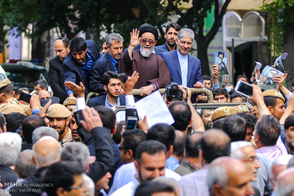 استقبال پرشور مردم از امام جمعه جدید تبریز