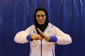 برخورد الهه منصوریان با پدرش در پشت صحنه ماه عسل+فیلم