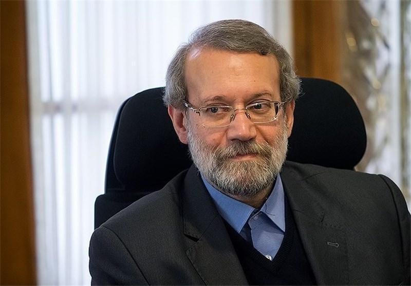 لاریجانی در نشست با مدیران رسانه‌ها: نباید اجازه داد رسانه‌ها به سادگی تعطیل شوند/ رسانه‌ها رفتار مسئولانی که به حواشی می‌پردازند را تقبیح کنند