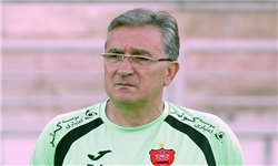 برانکو: دربی آلمان قطعاً برگزار نمی‌شود/ با این حرف‌ها فریب نفت را نمی‌خورم