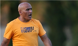 دودِ کار غیر‌ حرفه‌ای سرمربی در چشم استقلال/ «منصوریان»، مربی‌ای که دستور مدیرعامل را وتو می‌کند!