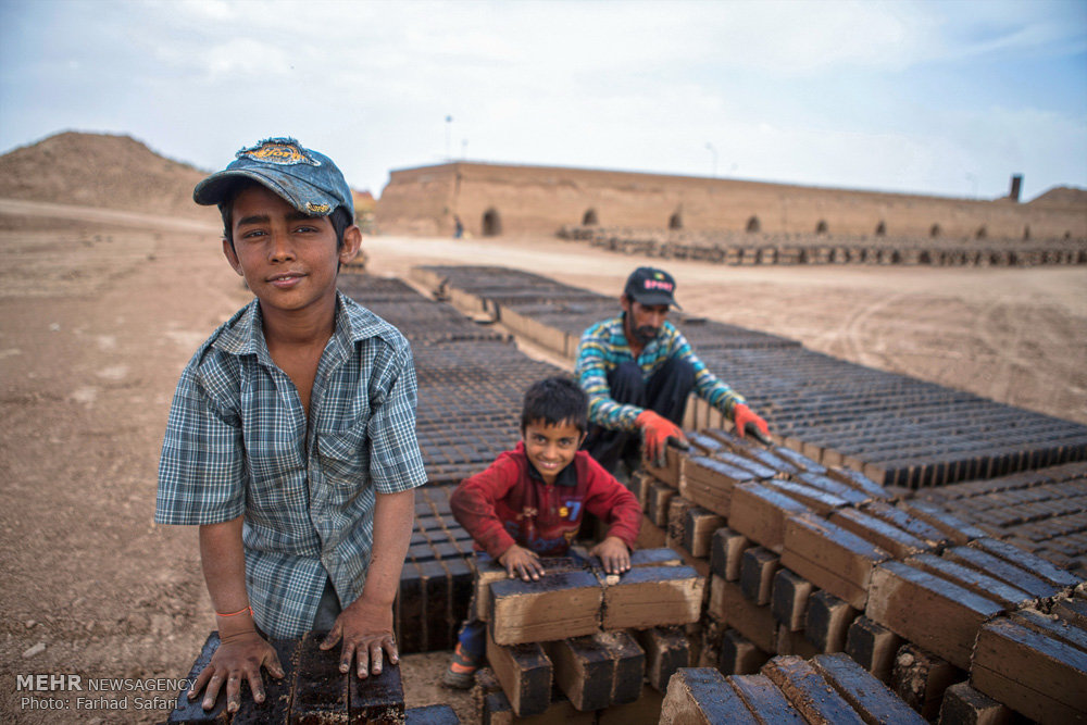 خشت های کودکی