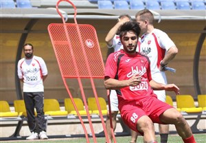 سیامک نعمتی در دو راهی مسلمان یا انصاری؟