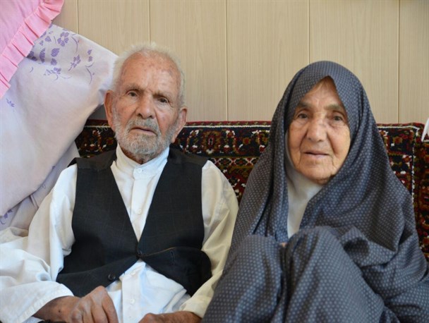 ۱۰۰ سال زندگی مشترک شوخی نیست! رکورد طولانی ترین زندگی مشترک شکسته شد