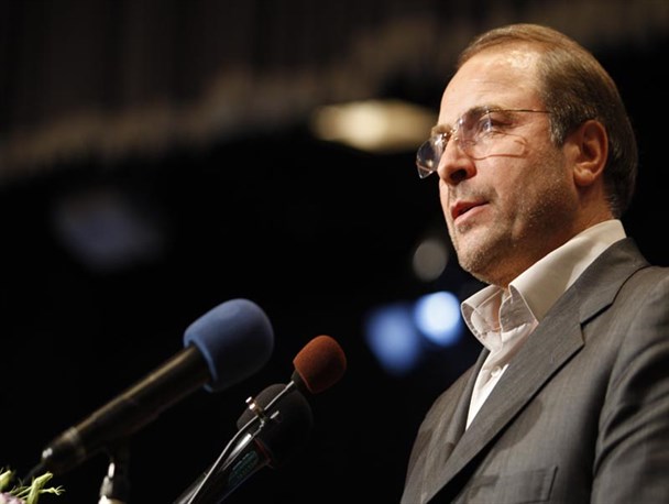 قالیباف: کمک من به خانه هنرمندان دستور مستقیم رهبر انقلاب بود