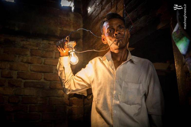 مردی که برق می‌خورد!