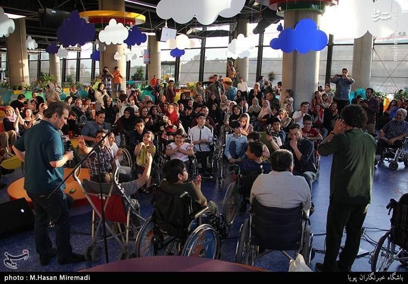 جشن کودکانی که توان ایستادن ندارند