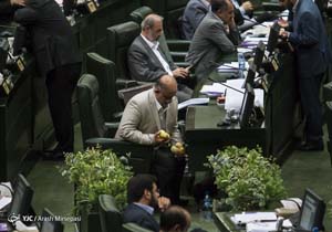 توهین قاضی پور به عکاسان + فیلم