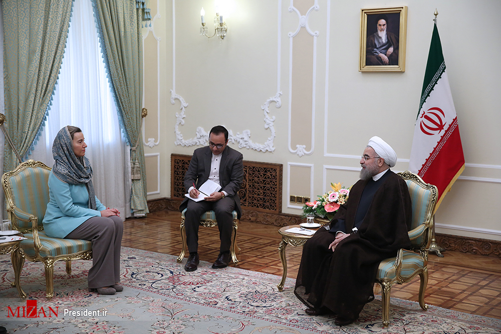 روحانی در دیدار مسوول سیاست خارجی اتحادیه اروپا: برخی طرف‌ها به تعهدات خود در برجام پایبند نیستند/ تا زمانی که برجام را نقض نکنند به تعهدات خود عمل می‌کنیم/ مجلس پاسخ قانونی لازم را به کنگره آمریکا خواهد داد