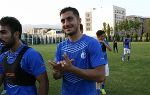 مدافع جوان استقلال در لیست ۱۸ نفره منصوریان