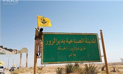 فرار داعش از دیرالزور و استقبال مردم از فاطمیون+تصاویر