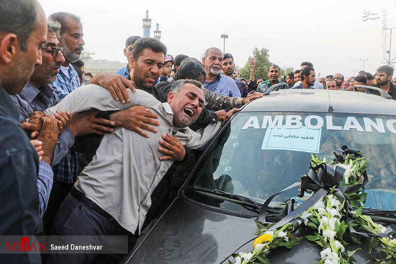 تشییع پیکر دانش‌آموزان جان‌باخته هرمزگانی