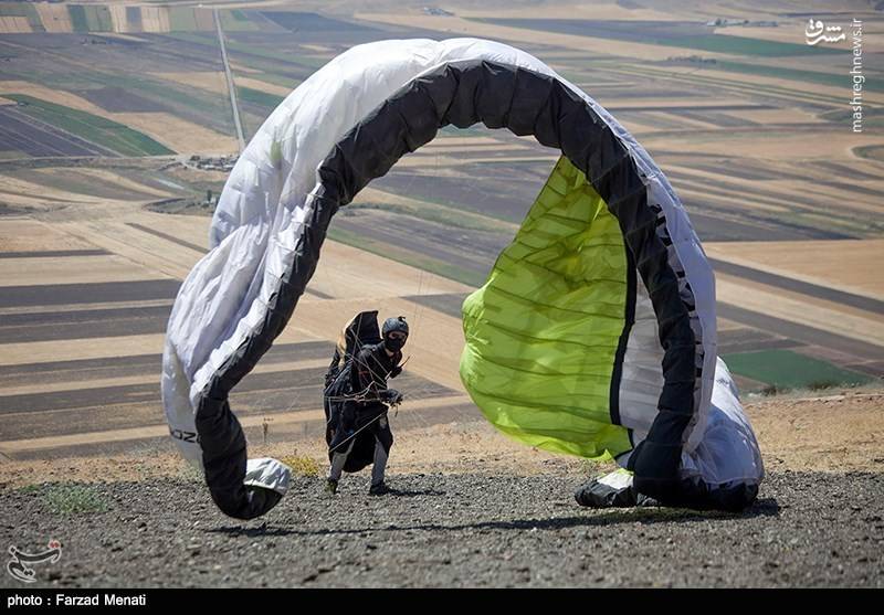 مسابقات پاراگلایدر کشوری در کرمانشاه