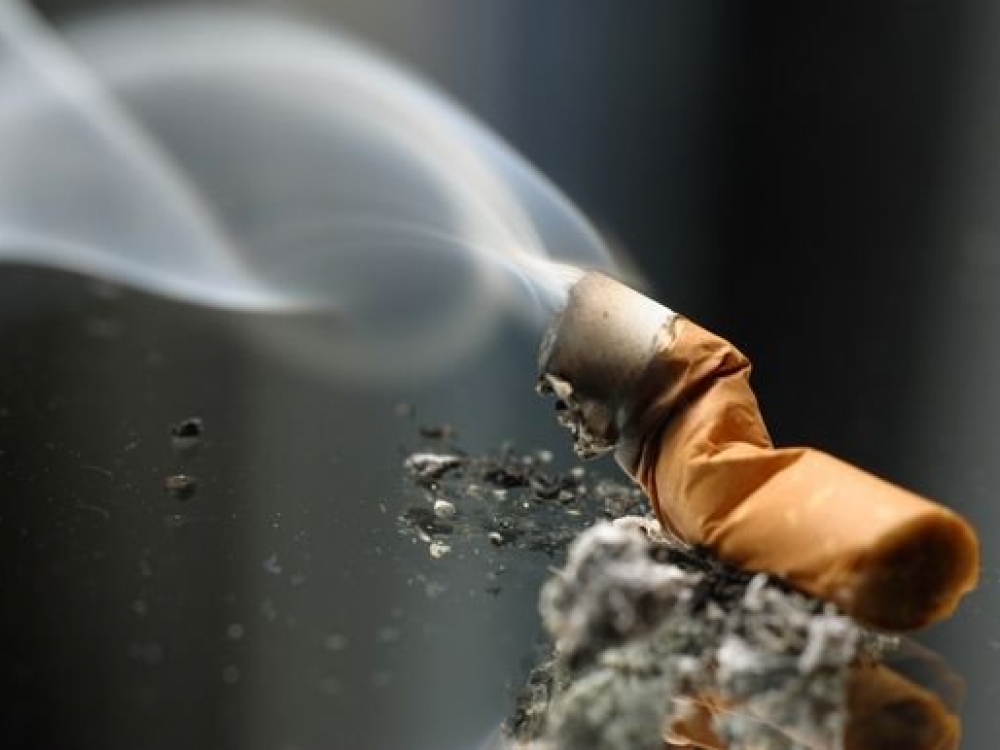 معاون وزیر بهداشت در نشست مشترک با معاون دادستانی کل کشور اعلام کرد; افزایش ۴۰ درصدی مصرف دخانیات در کشور/ افزایش بیماری‌های مزمن تنفسی نوزادان متولد شده از مادران قلیانی/ مصرف سالانه ۵۵ میلیارد نخ سیگار در کشور