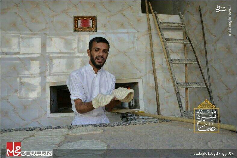 کسب روزی طلبه‌ها با شغل‌های متفاوت در لباس روحانیت