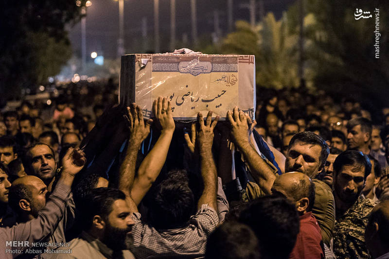 تشییع اولین شهید مدافع حرم لامرد