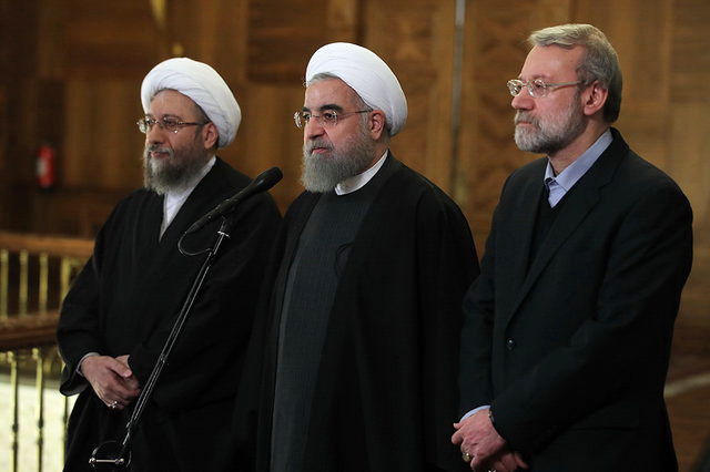 رئیس جمهور در پایان جلسه روسای سه قوه و در جمع خبرنگاران: مردم ایران به توطئه اصلی آمریکا برای ایجاد یاس و ناامیدی پاسخ قاطع دادند/ برای سناریوهای مختلف برنامه داریم