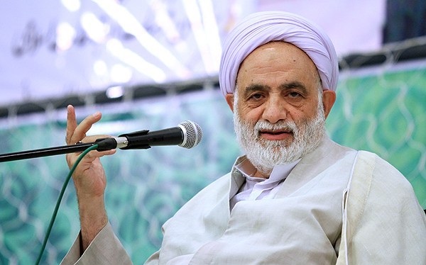 واکنش حجت‌الاسلام قرائتی به سخنان اخیر رئیس جمهور آمریکا;  ۲۰ نمونه از تودهنی خدا به مستکبران/ رئیس جمهورها محو می‌شوند اما «أَشْهَدُ أَنَّ مُحَمَّدًا رَسُولُ اللَّهِ» محو نمی‌شود