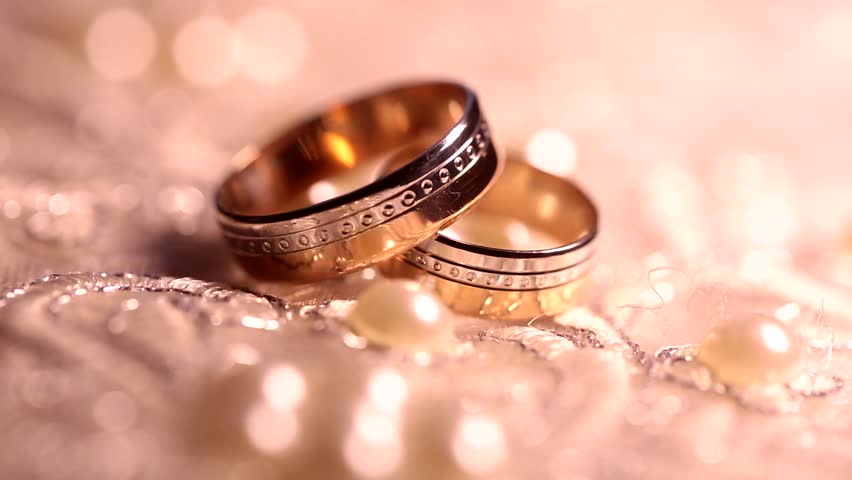 تبریک متفاوت یک مهمان در عروسی جان کودکی را گرفت + فیلم